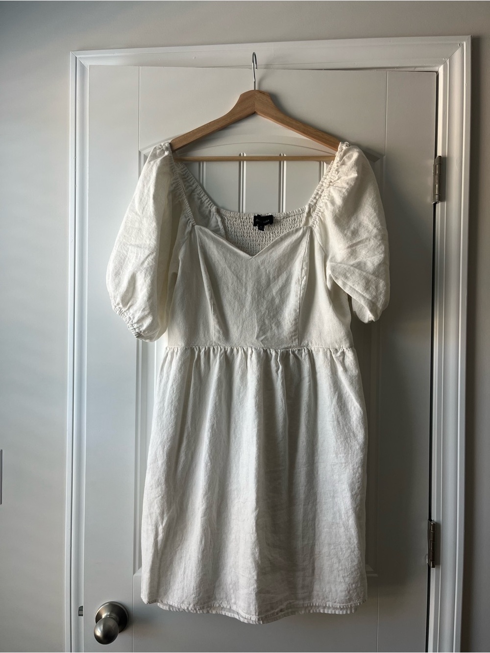 Women’s White Puff Sleeve Midi Dress
